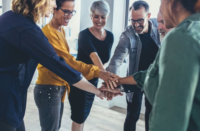 Wellbeing w pracy - co to jest i jakie przynosi korzyści dla pracowników?