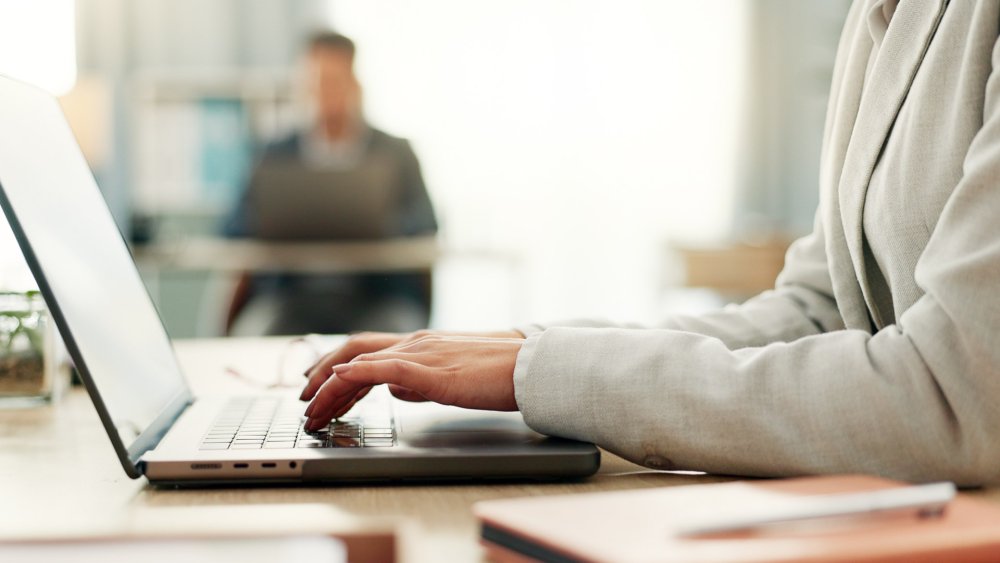 Czym jest i na czym polega outsourcing?