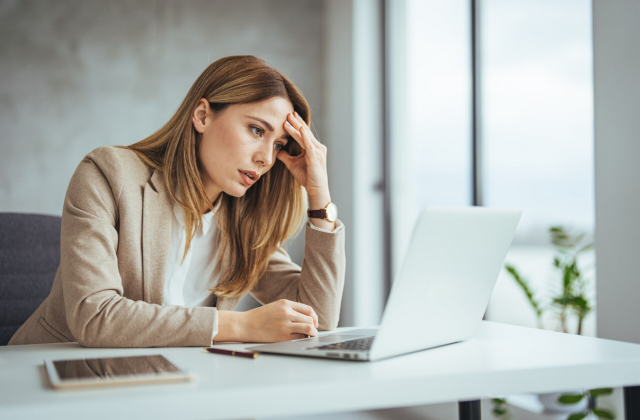 Frustracja w pracy – kiedy występuje i jak sobie z nią radzić?