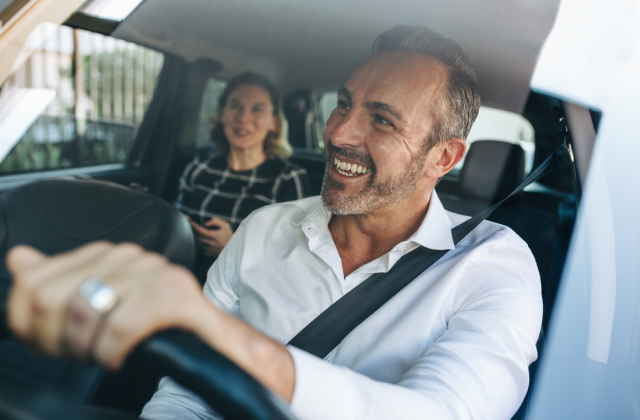 Networking w firmie – jak rozwijać kontakty, by wspierać rozwój pracowników i biznesu?