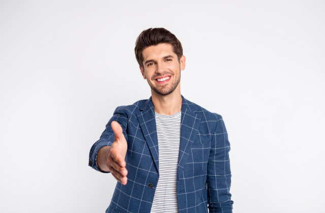 Jak budować pozytywne środowisko pracy? Kompleksowy przewodnik dla firm