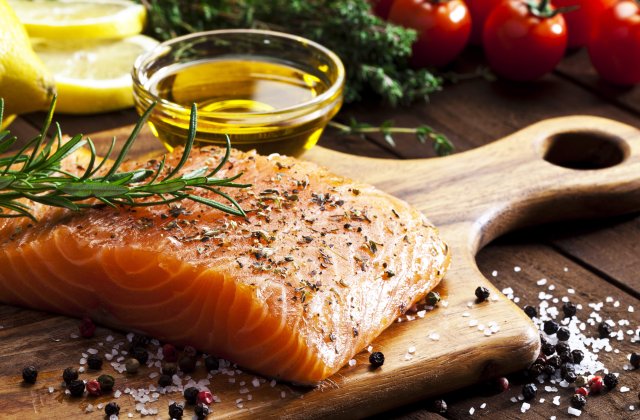 ODŻYWIANIE W KULTURYSTYCE. CO JEŚĆ PO TRENINGU NA SZYBSZĄ REGENERACJĘ MIĘŚNI?