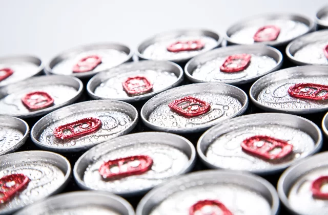 Napój energetyczny w trakcie wysiłku? Nigdy tego nie rób!