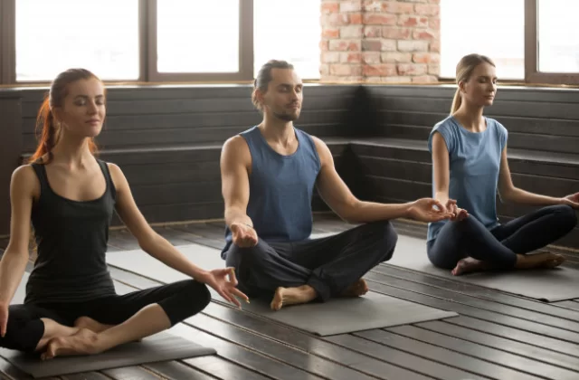 4 asany na zniwelowanie stresu