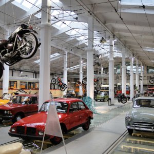 Muzeum Techniki i Komunikacji- Zajezdnia Sztuki